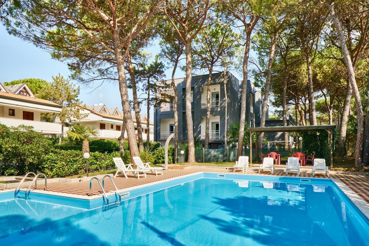 G/Hotel Lignano Lignano Sabbiadoro Bagian luar foto