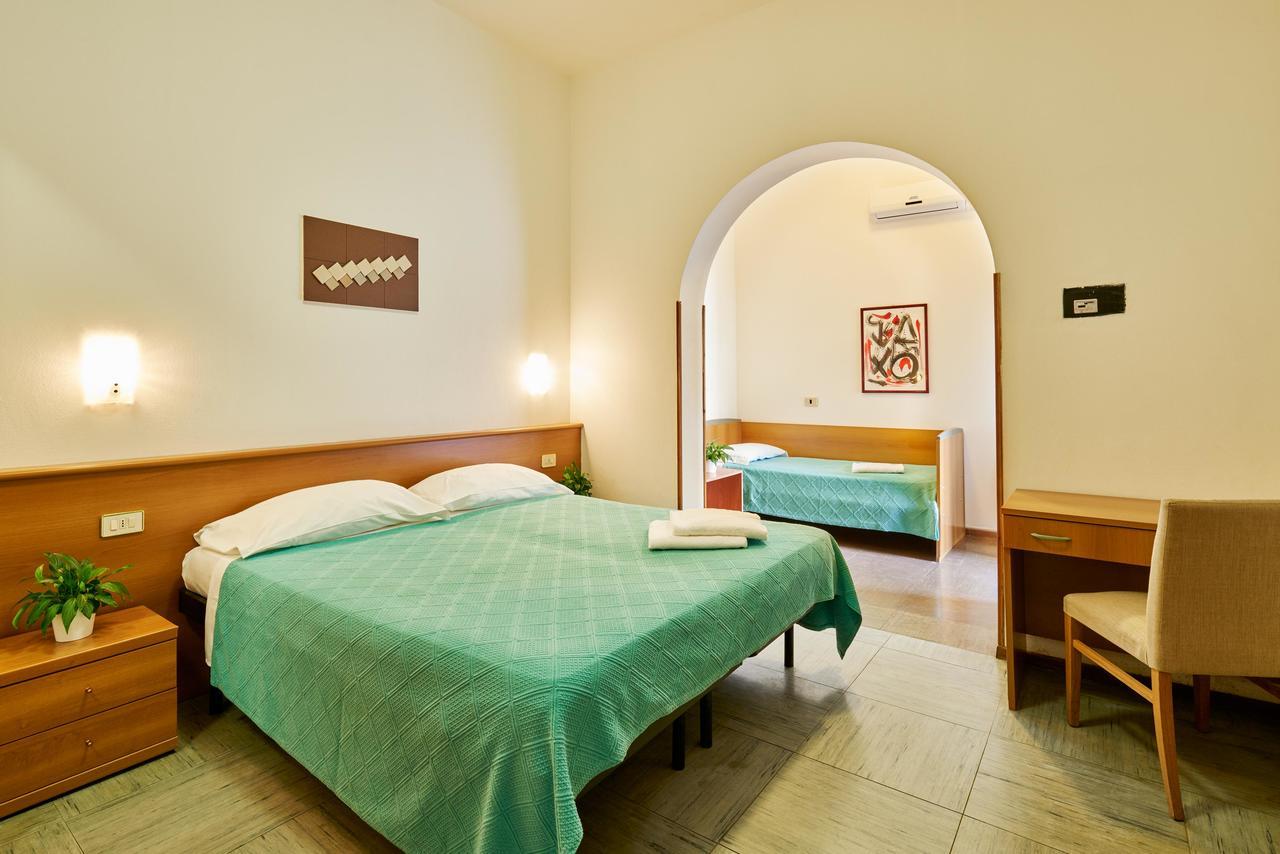G/Hotel Lignano Lignano Sabbiadoro Bagian luar foto