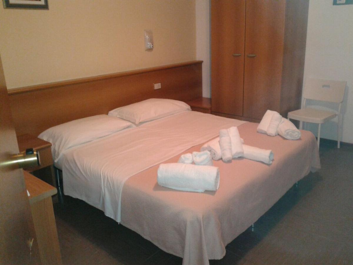 G/Hotel Lignano Lignano Sabbiadoro Bagian luar foto