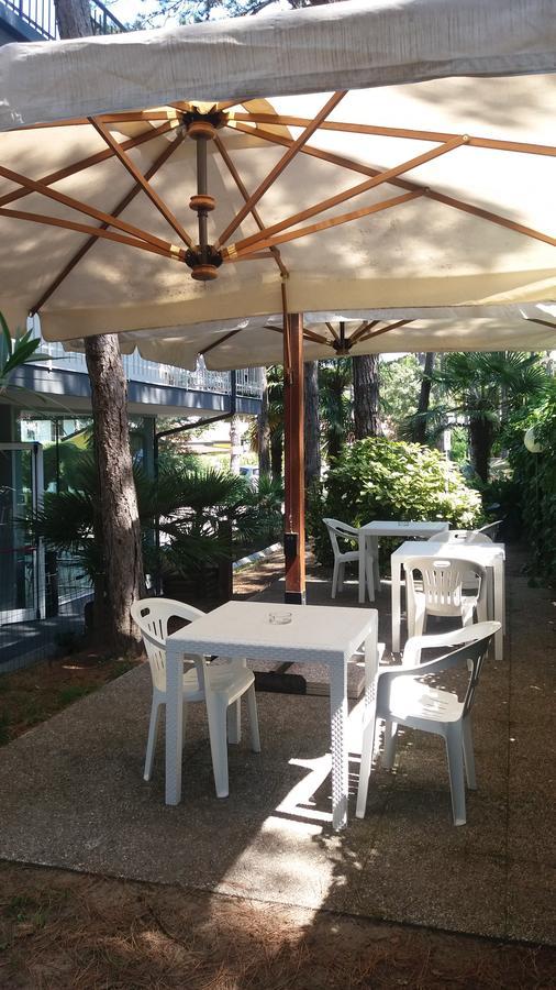 G/Hotel Lignano Lignano Sabbiadoro Bagian luar foto